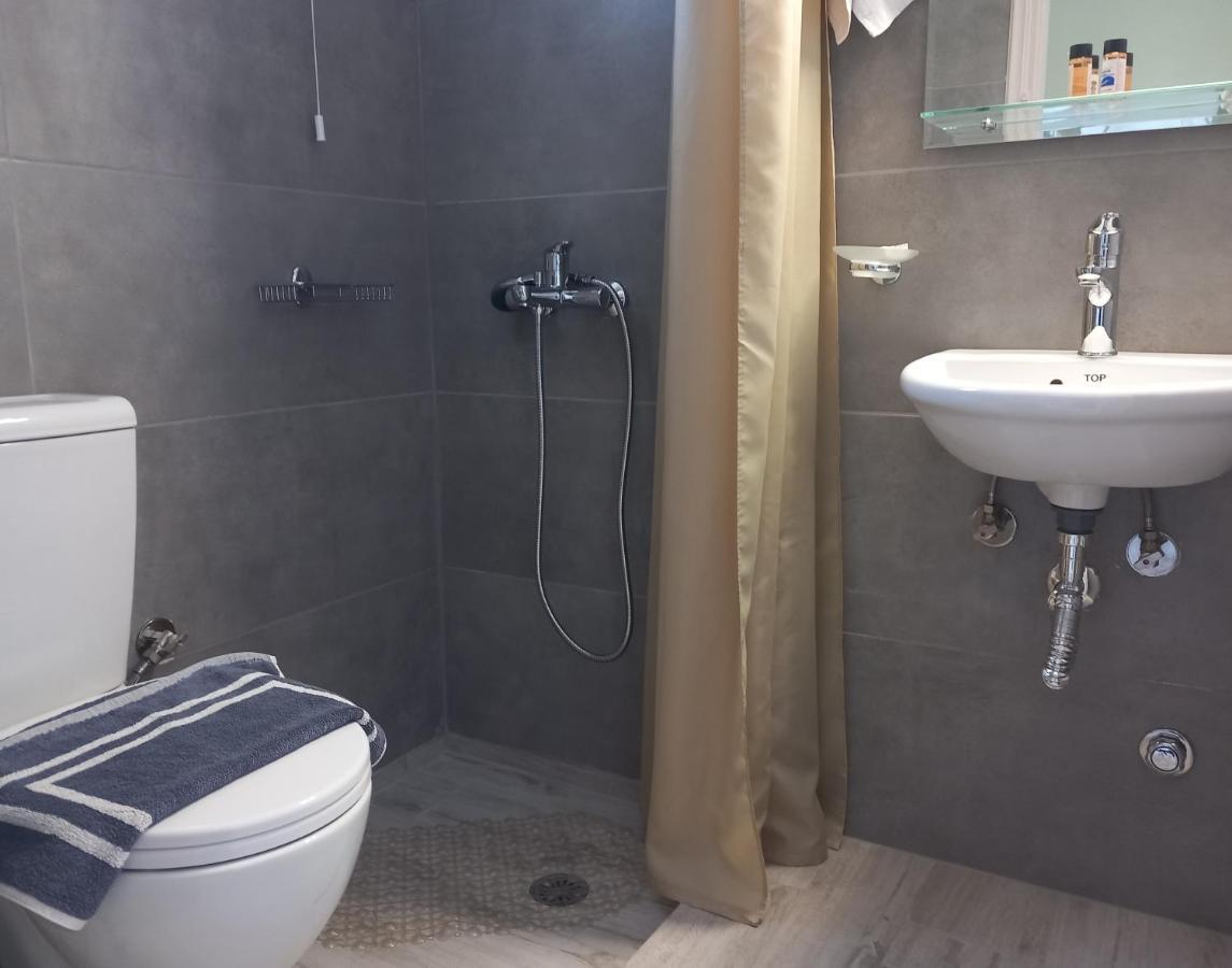 Evgenia Rooms Skála Екстериор снимка