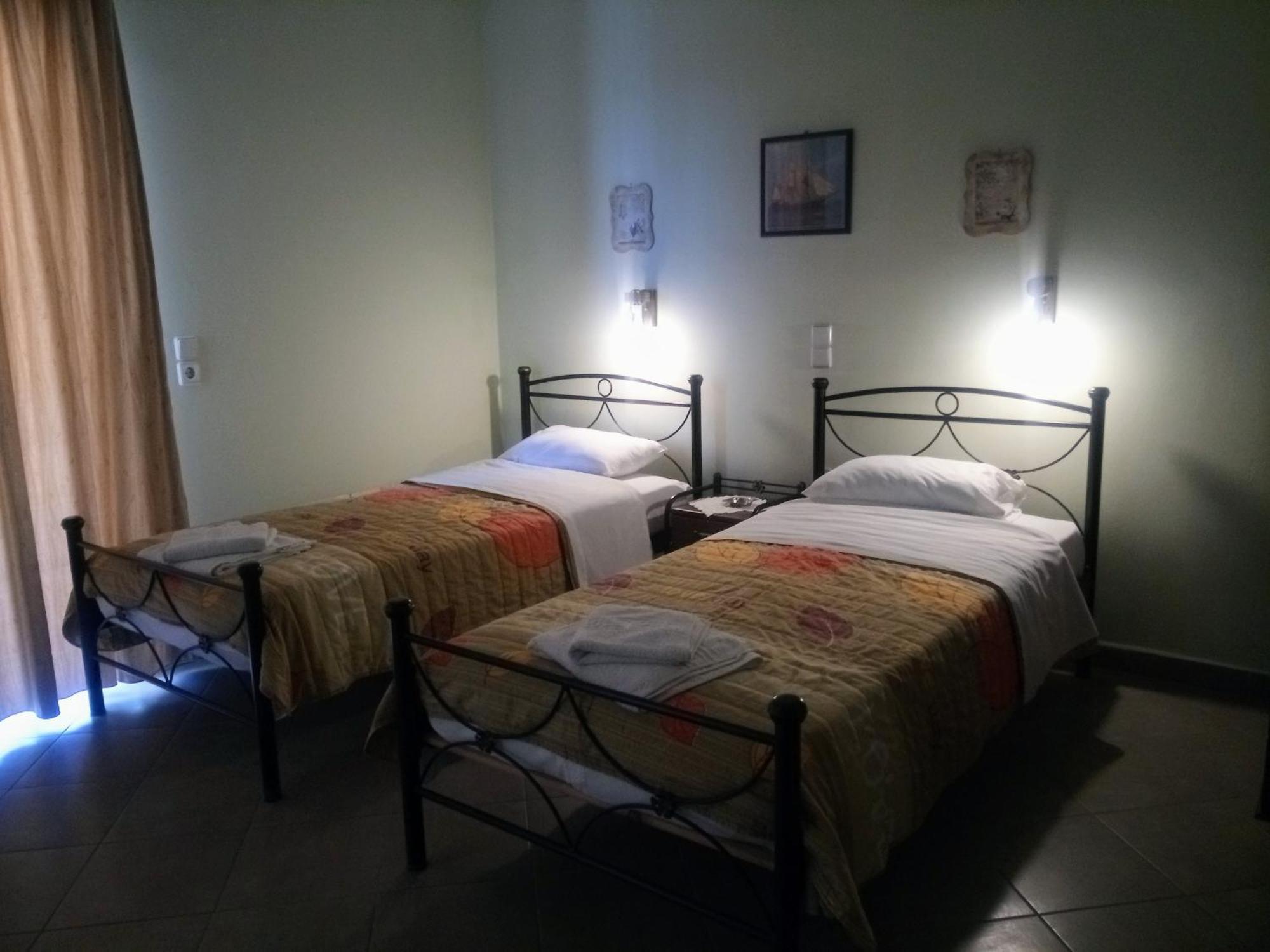 Evgenia Rooms Skála Стая снимка